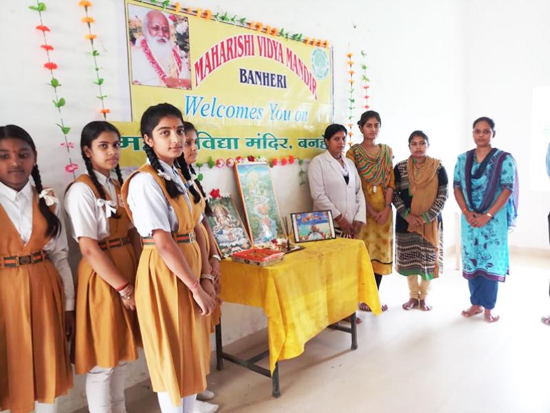Group meditation was organised by MVM Banheri on the occasion of Birthday celebration of Hon'ble Chairman Brahmachari Girish Ji on 26th August 2019.